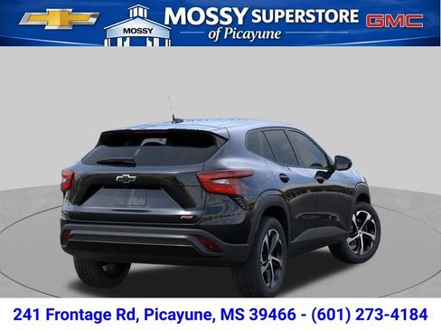 New 2026 Chevrolet Trax RS FWD image 4