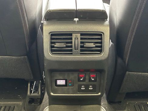 Used 2025 Nissan Rogue Platinum w/ Platinum Premium Package AWD/4WD image 28