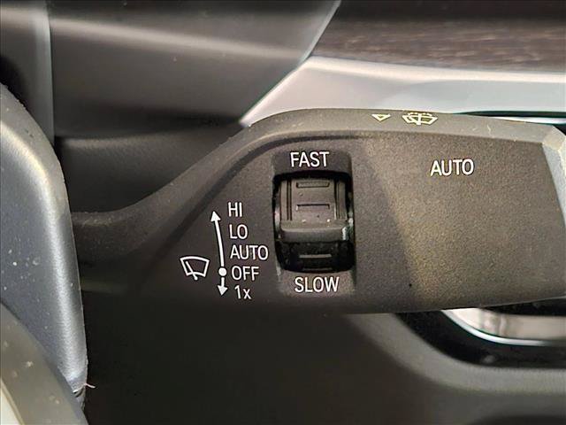 Used 2024 BMW 330i xDrive Sedan w/ M Sport Package AWD/4WD image 7