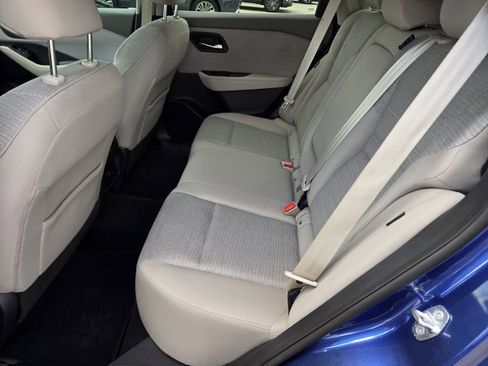 Used 2021 Nissan Rogue SV AWD/4WD image 16