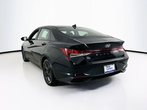 Used 2023 Hyundai Elantra SEL FWD image 7