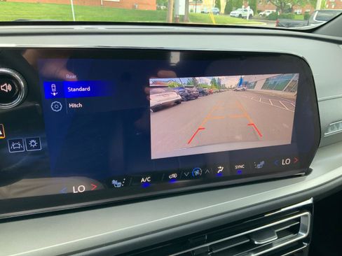 New 2026 Chevrolet Traverse LT AWD/4WD image 23