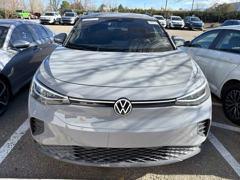 Used 2022 Volkswagen ID.4 Pro image 9