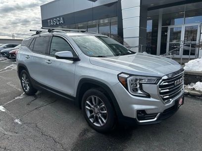 Used 2022 GMC Terrain SLT w/ Infotainment Package II