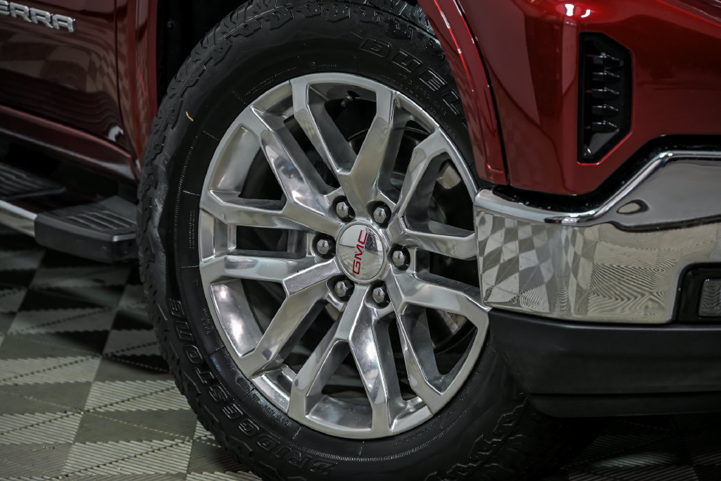 Used 2023 GMC Sierra 1500 SLT AWD/4WD image 3