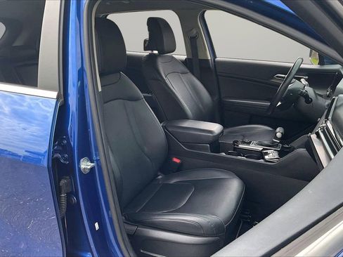 Used 2023 Kia Sportage EX image 24