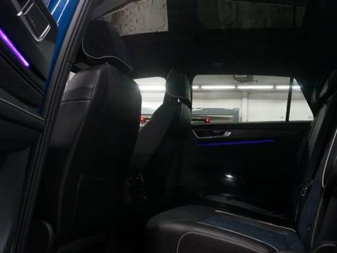 Certified 2025 Volkswagen Atlas Cross Sport SEL Premium R-Line image 37