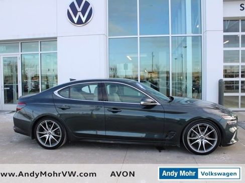 Used 2023 Genesis G70 2.0T image 4