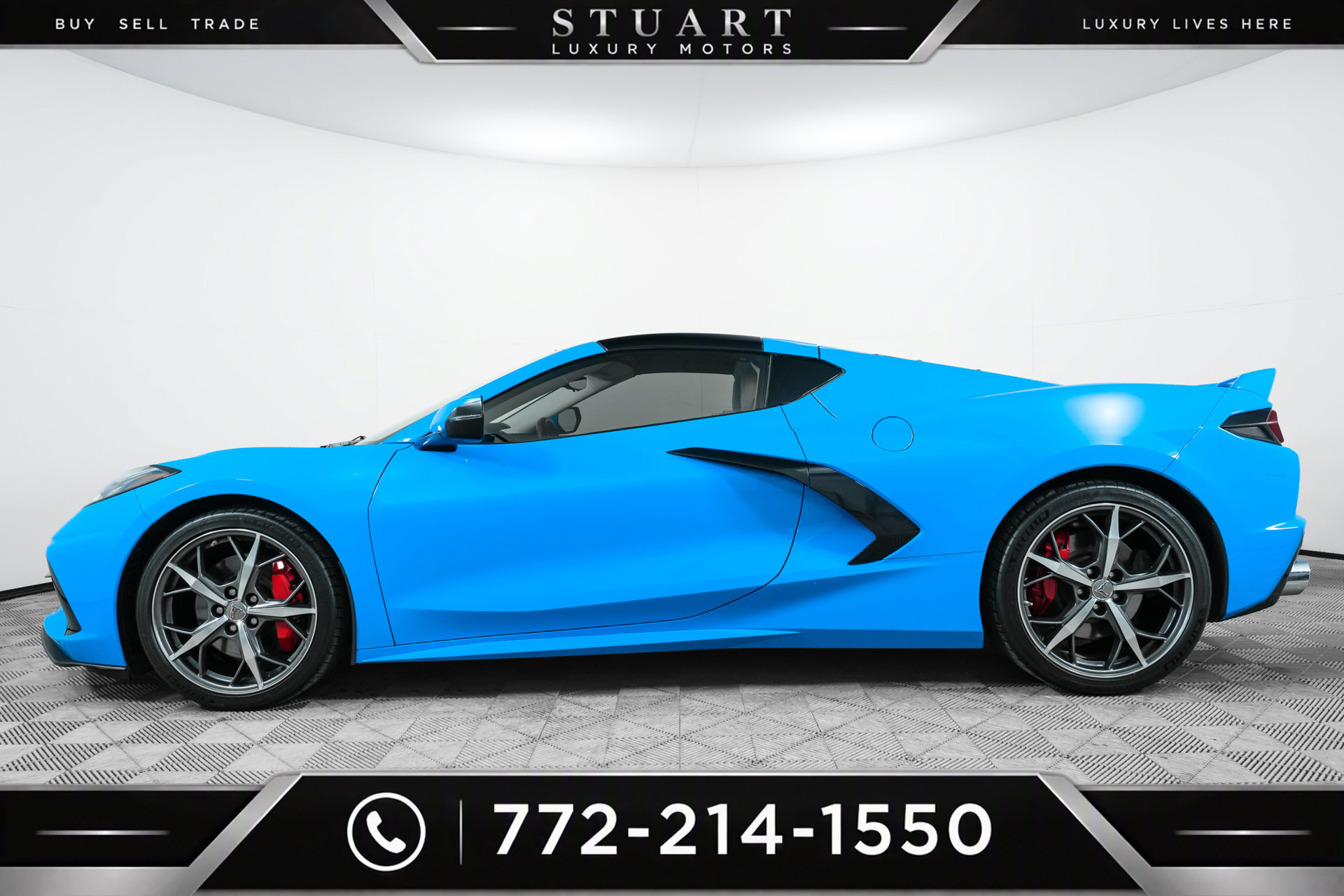 Used 2021 Chevrolet Corvette Stingray Premium Cpe w/ Z51 Performance Package RWD image 5