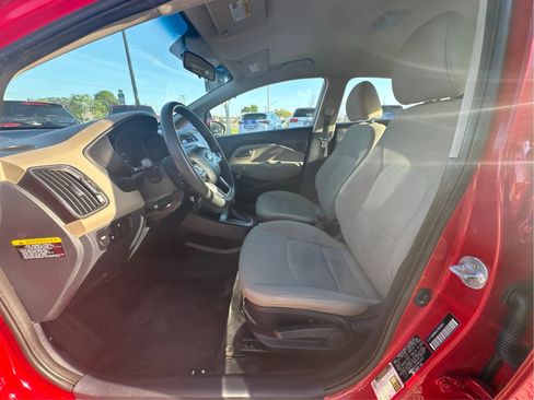Used 2017 Kia Rio LX FWD image 9