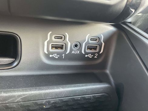 Used 2024 RAM 1500 Big Horn image 4