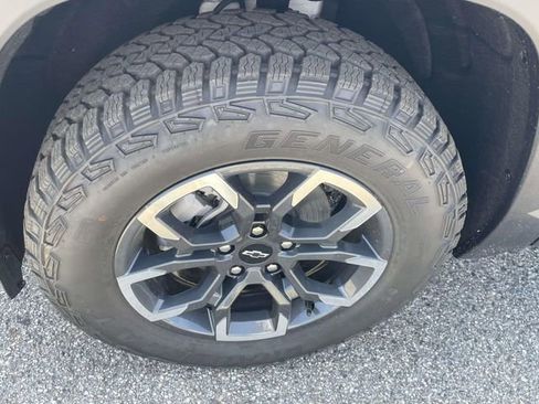 New 2026 Chevrolet Equinox ACTIV FWD image 9