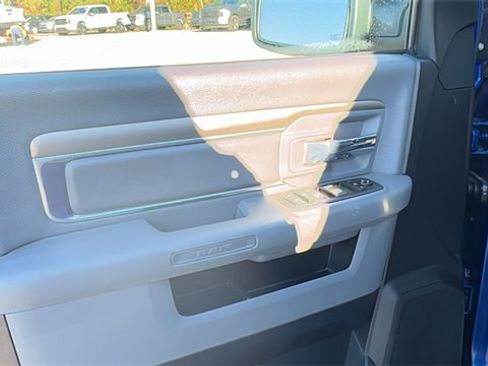 Used 2017 RAM 1500 Big Horn image 9