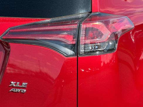 Used 2017 Toyota RAV4 XLE w/ All Weather Liner Package AWD/4WD image 26