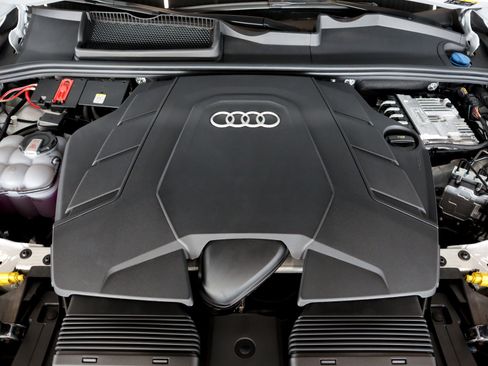 New 2026 Audi Q7 3.0T Premium Plus image 3