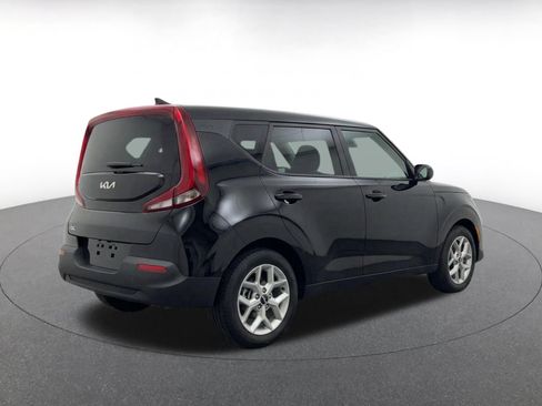 Used 2025 Kia Soul LX w/ LX Technology Package FWD image 7