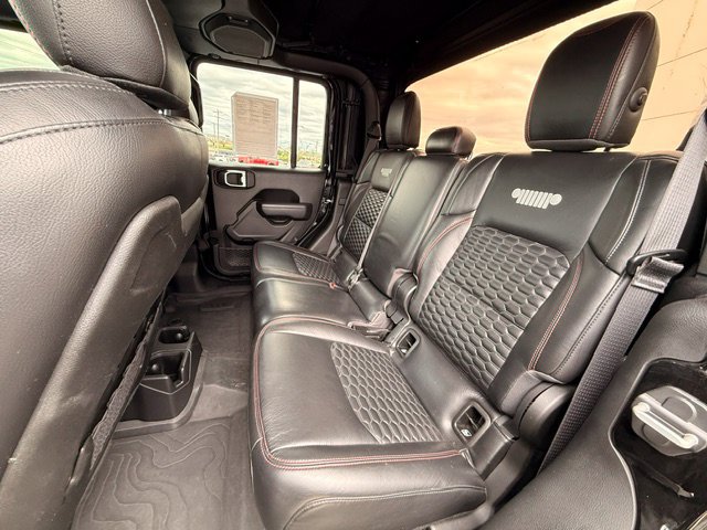 Used 2022 Jeep Gladiator Rubicon w/ LED Lighting Group AWD/4WD image 12