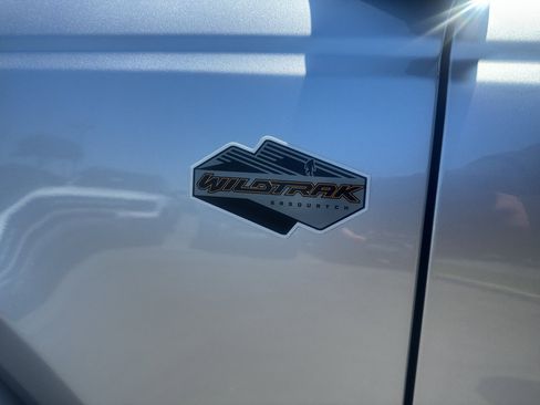 Used 2022 Ford Bronco Wildtrak image 19