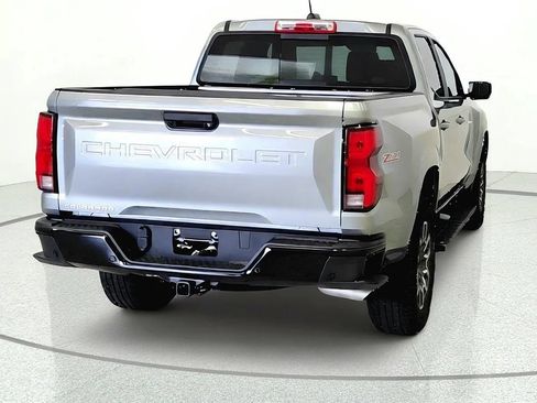 Used 2026 Chevrolet Colorado Z71 w/ Technology Package AWD/4WD image 5