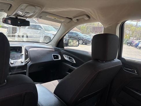 Used 2017 Chevrolet Equinox LS image 22