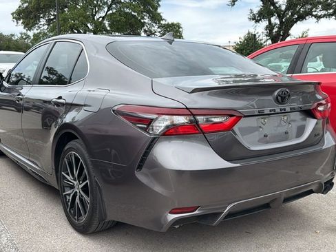 Used 2023 Toyota Camry SE FWD image 7