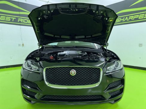 Used 2020 Jaguar F-PACE Premium AWD/4WD image 4