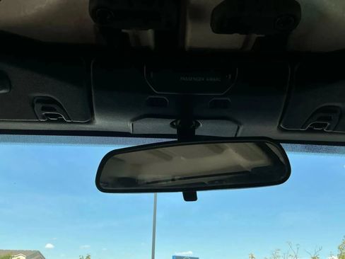 Used 2018 Jeep Wrangler Unlimited Sport S image 32