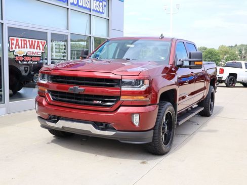 Used 2017 Chevrolet Silverado 1500 LT w/ All Star Edition AWD/4WD image 5