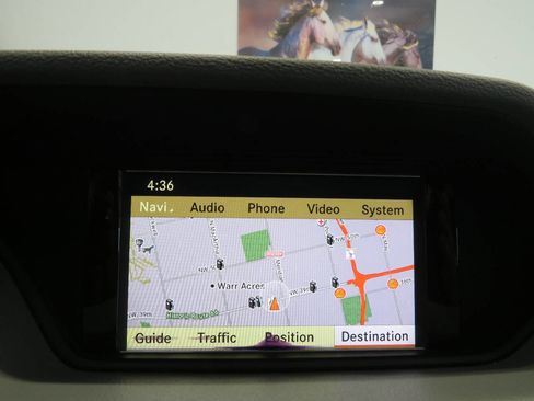 Used 2011 Mercedes-Benz E 350 4MATIC Wagon image 19