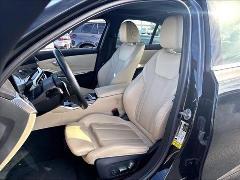 Used 2024 BMW 330i Sedan w/ Convenience Package RWD image 20