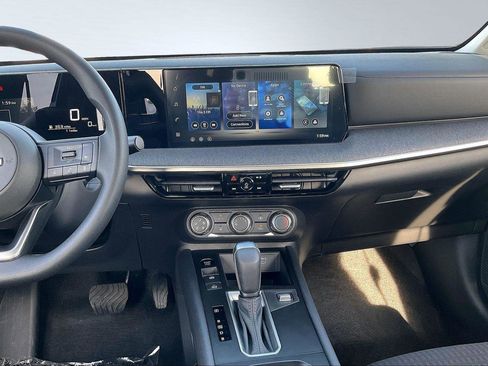 New 2026 Nissan Kicks S image 7