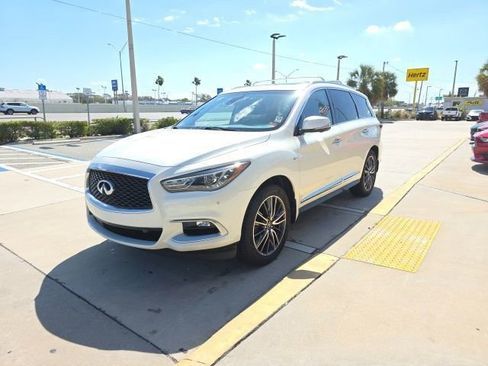 Used 2016 INFINITI QX60 Luxe w/ Deluxe Technology Package image 8