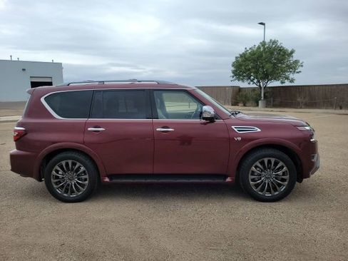 Used 2021 Nissan Armada Platinum w/ Captain's Chairs Package RWD image 5