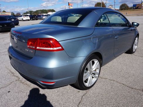 Used 2013 Volkswagen Eos Executive FWD image 6