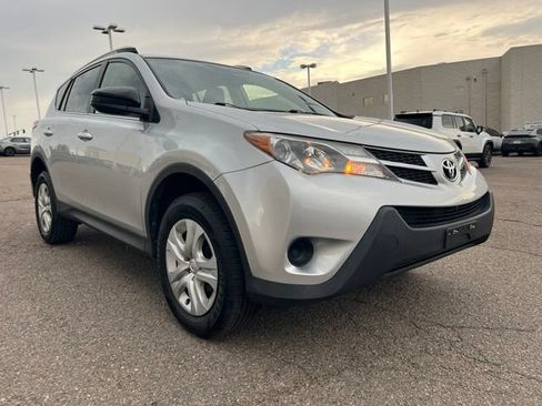 Used 2015 Toyota RAV4 LE FWD image 8