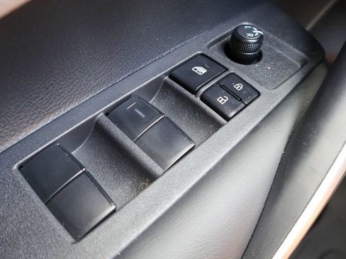 Used 2024 Toyota Corolla SE FWD image 17