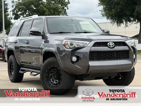 Used 2017 Toyota 4Runner SR5 Premium AWD/4WD image 1
