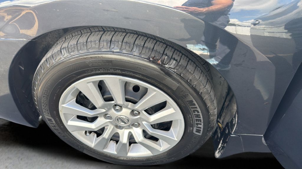 Used 2015 Nissan Altima 2.5 S w/ Power Driver Seat Package FWD image 19