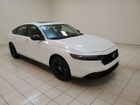 Certified 2025 Honda Accord SE image 24