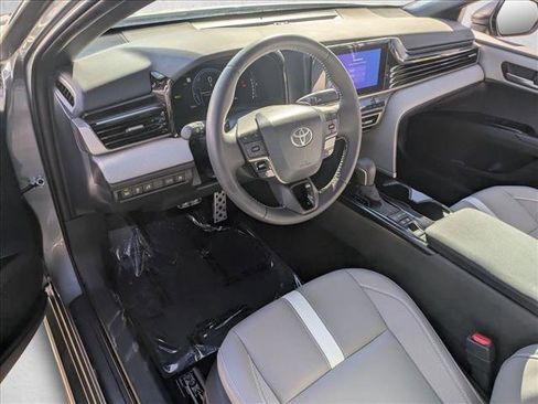 Certified 2025 Toyota Camry SE w/ Convenience Package image 9