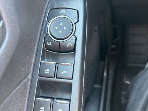 New 2024 Ford Escape SE image 25