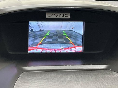 Used 2017 Ford Escape SE AWD/4WD image 5