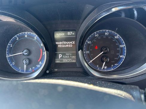 Used 2015 Toyota Corolla S FWD image 3