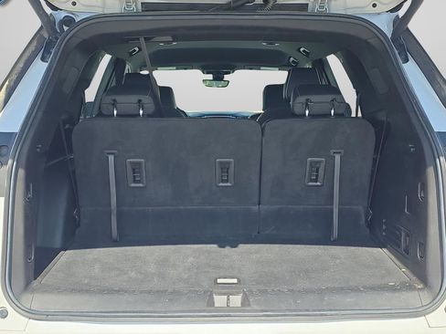 Used 2022 Chevrolet Traverse Premier AWD/4WD image 34