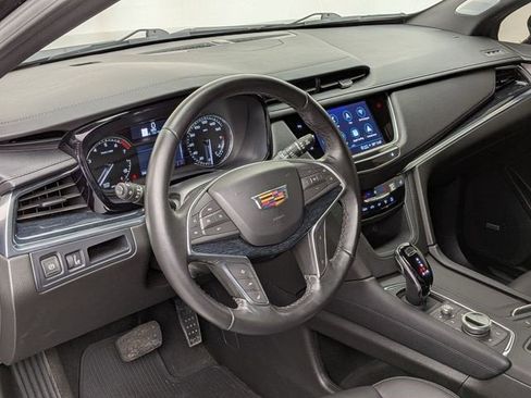 Certified 2024 Cadillac XT5 Premium Luxury AWD/4WD image 10