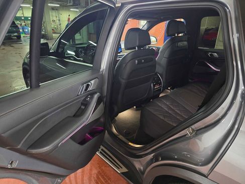 Used 2024 BMW X5 xDrive40i w/ Premium Package image 15