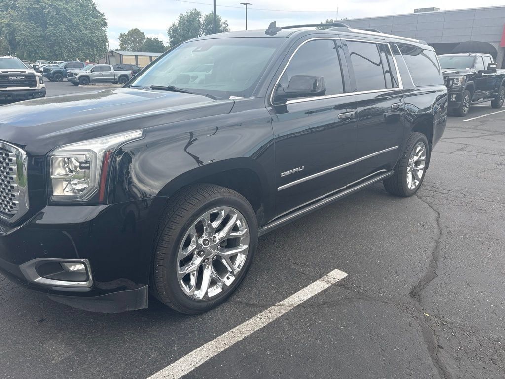Used 2017 GMC Yukon XL Denali w/ Open Road Package AWD/4WD image 3