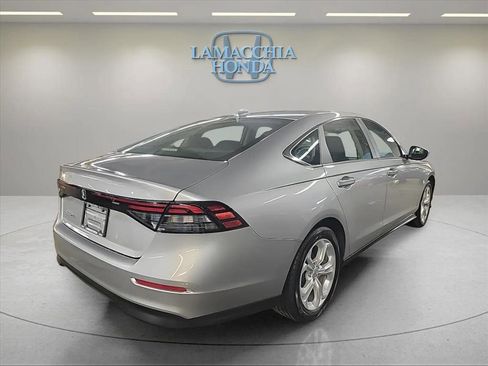 Used 2023 Honda Accord LX image 3