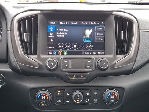 Used 2022 GMC Terrain AT4 image 16