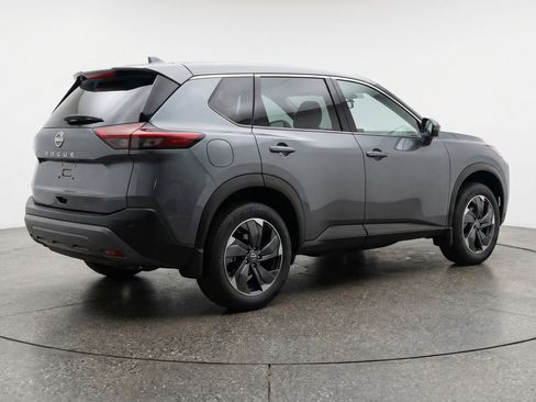Used 2025 Nissan Rogue SV FWD image 9